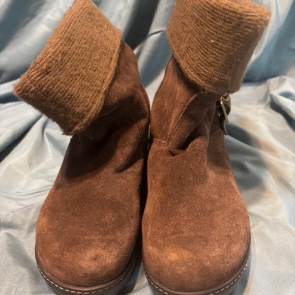 Chocolate Brown Crocs Suede Clog Boot Women's 9 - Picture 1 of 11